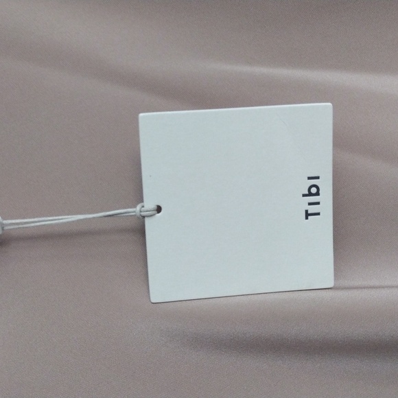 Tibi **NWT** silk 4 ply bias cut skirt in latte color. Size 12. - Picture 8 of 15